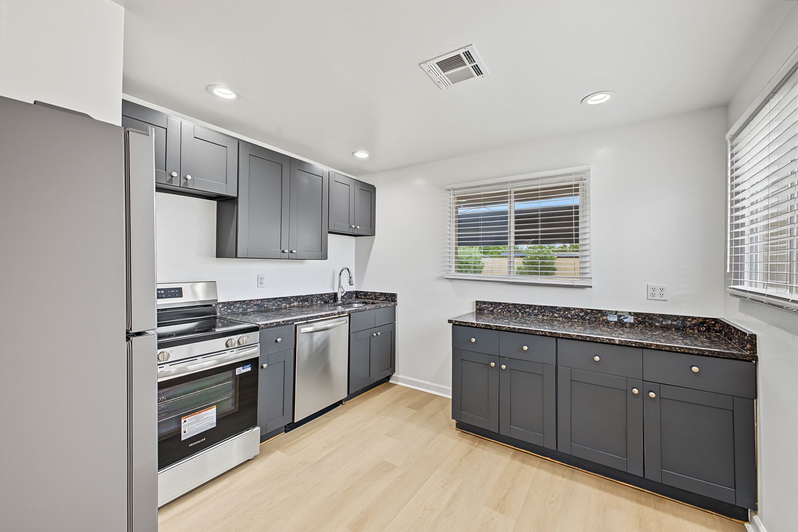 Phoenix Apartment: 3007 N. 22nd St.
