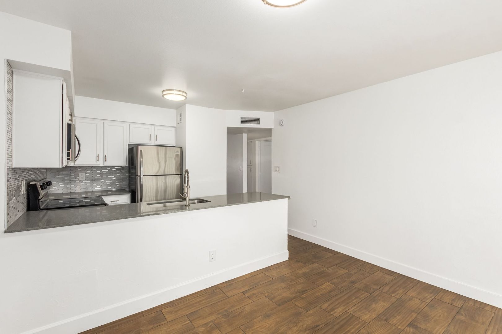 Mesa Apartment: 524 S. Stapley Drive