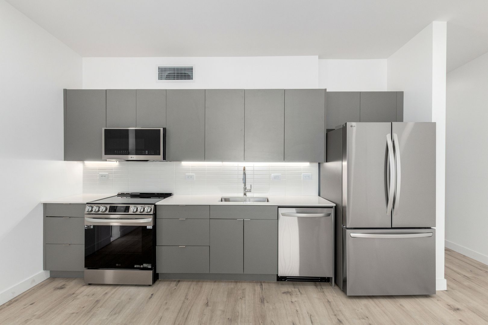 Phoenix Apartment: 531 E. Willetta St.