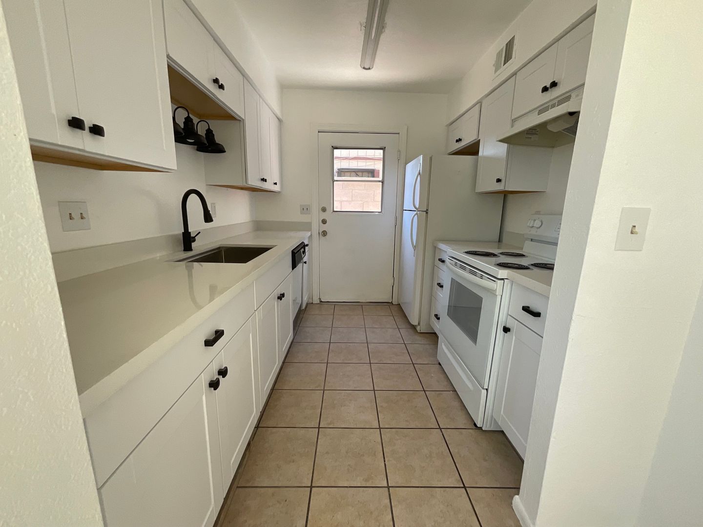 Mesa Apartment: 834 N. Cherry Pl.