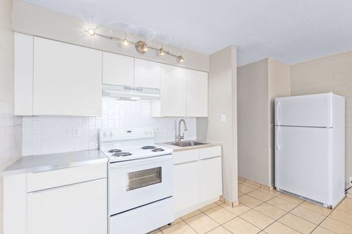 Studio Phoenix AZ | Garfield District | Gated | 6 Weeks Free! – photo 1