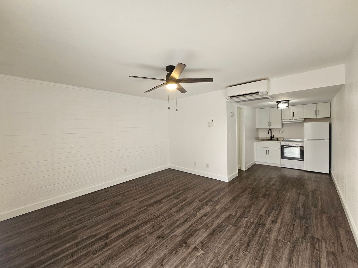 Mesa Apartment: 426 W. 9th St.