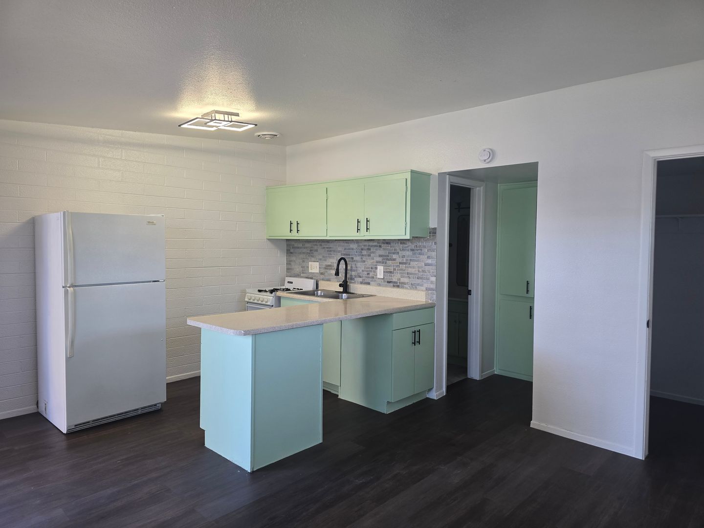 Tempe Apartment: 1013 S. Mariana St.