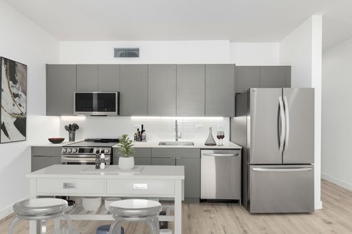 Sleek Phoenix Apartment with Smart Security, EV Charging & 12 WEEKS Free Rent! – photo 1