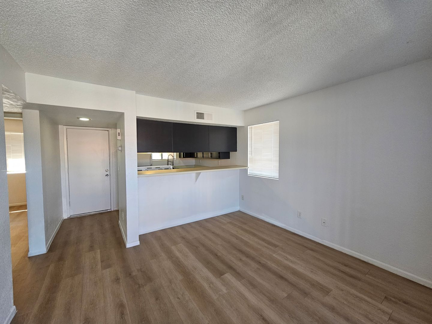 Mesa Apartment: 2650 E. McKellips Rd.