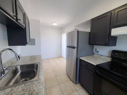 Large 2 Bedroom, 2 Bath- East Mesa - W/D included- 1st Month FREE! – photo 1
