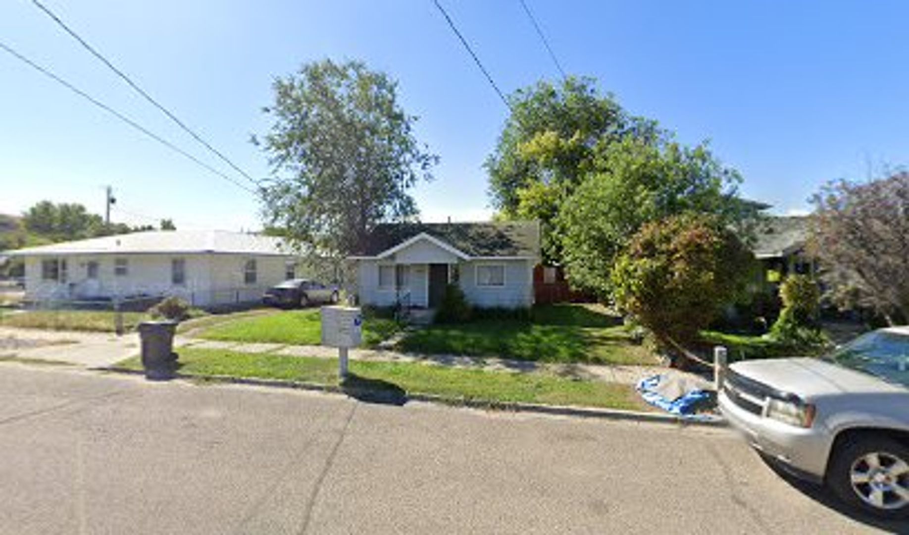 Baker City House: 1933 Chestnut Street