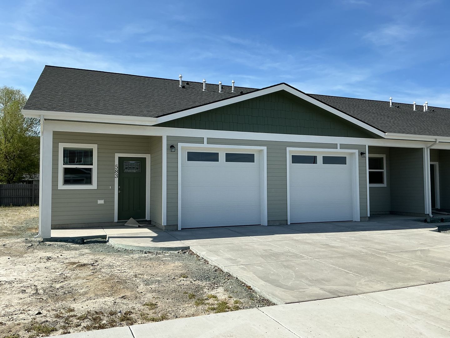 Baker City House: 583 Park Springs