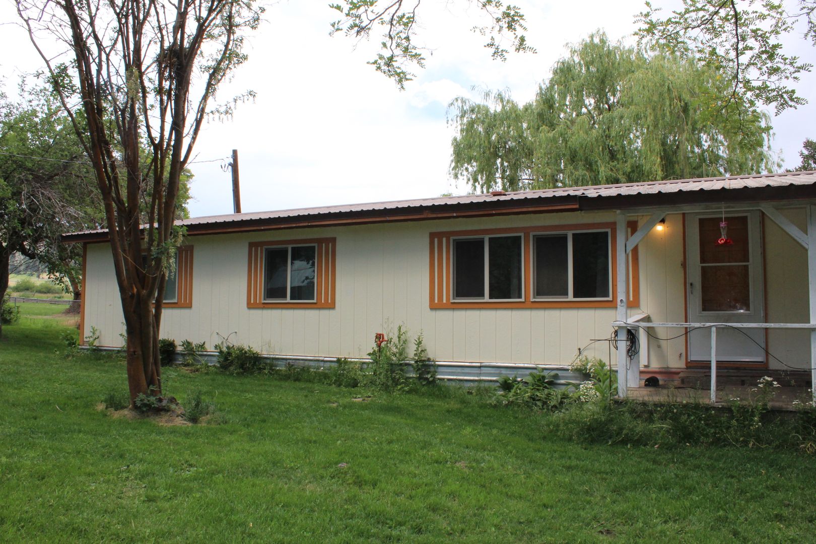 Haines House: 46244 Rock Creek Town Road