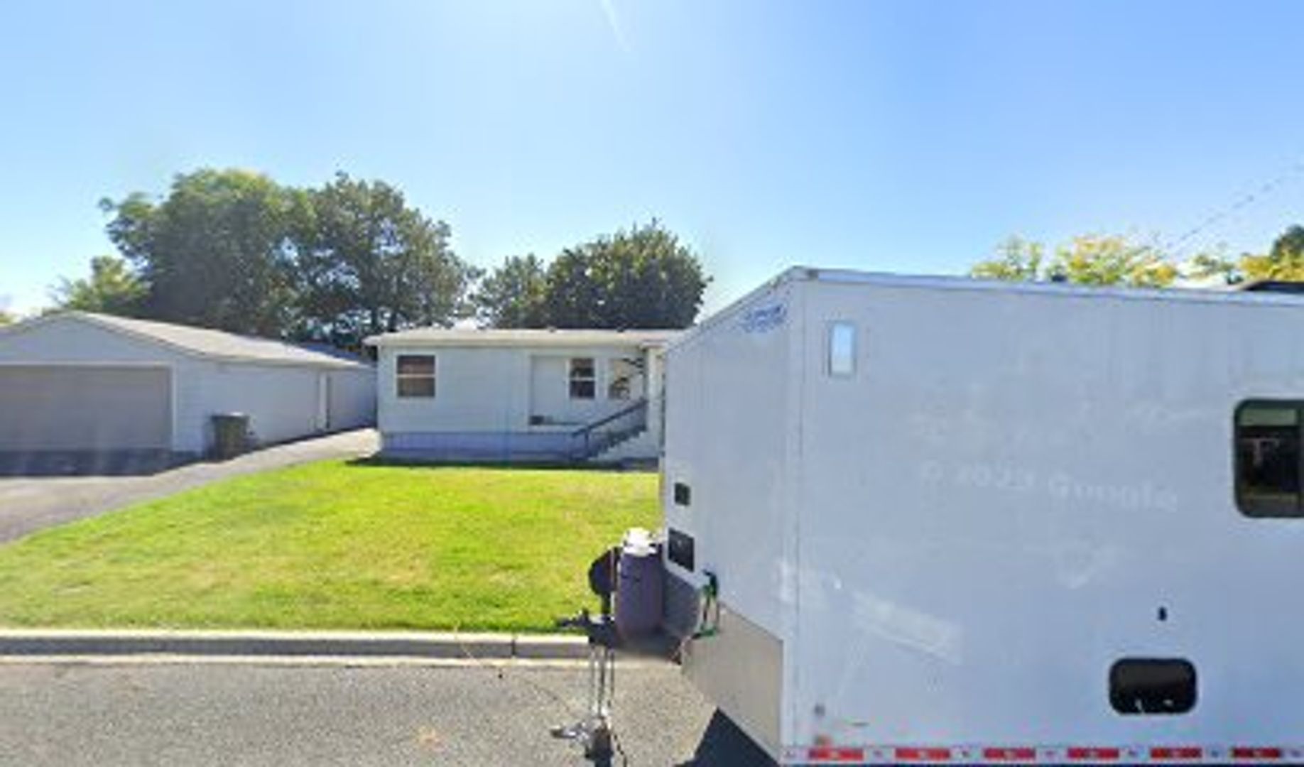 Baker City House: 1445 Cliff Street