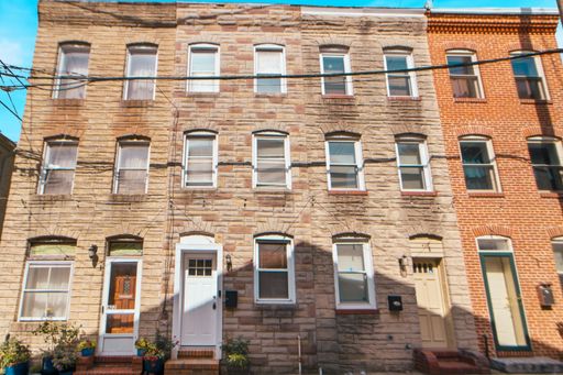 2 Bedroom Townhome – 420-A S Regester St, Baltimore, MD 21231