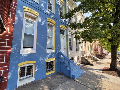 3 Bedroom Townhome – 1222 Washington Blvd, Baltimore, MD 21230