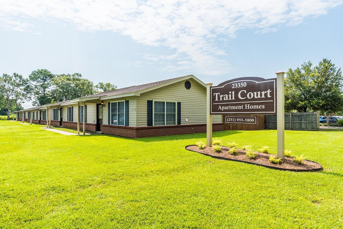Robertsdale Apartment: 23350 County Road 65