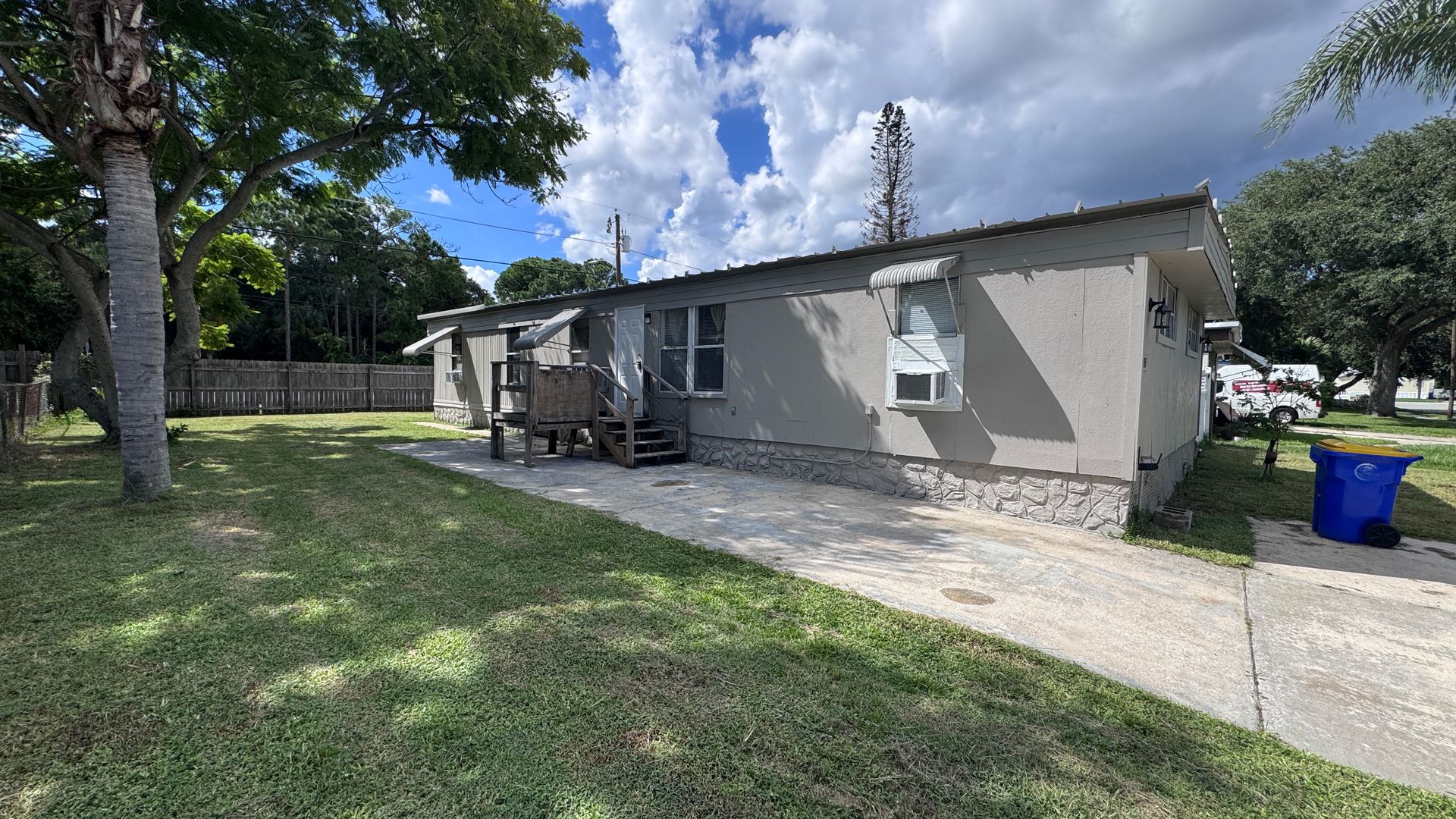 Rockledge House: 1159 Bailey Ct