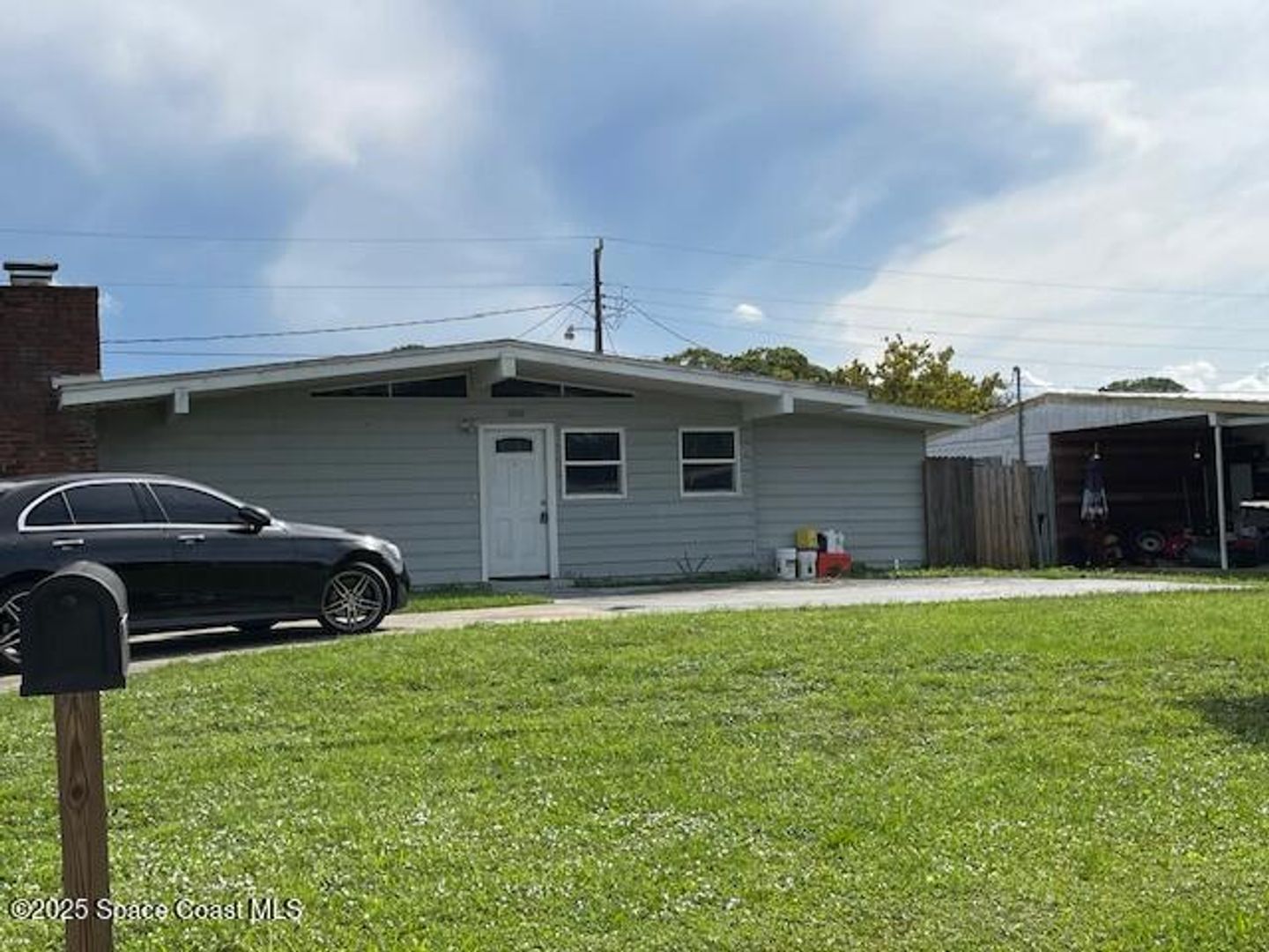 Rockledge House: 1000 George Av