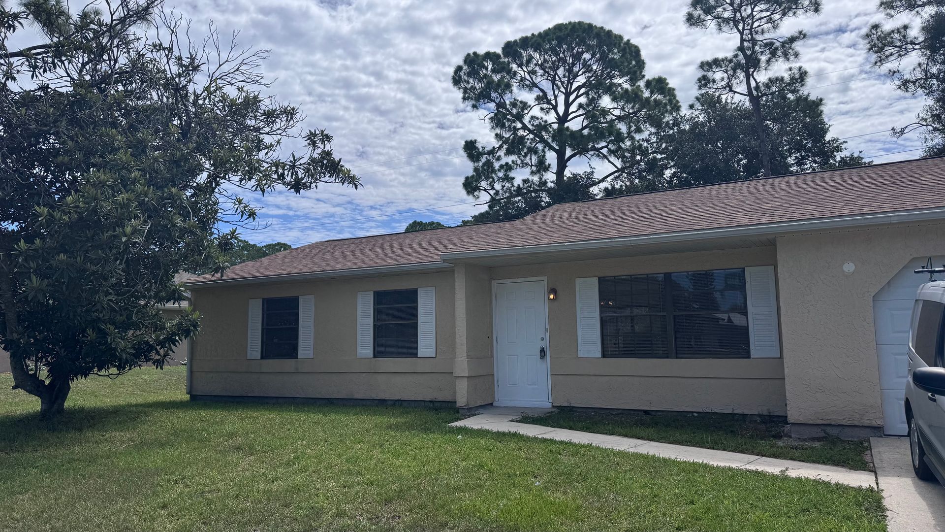 Palm Bay House: 1257 Lamplighter Dr NW