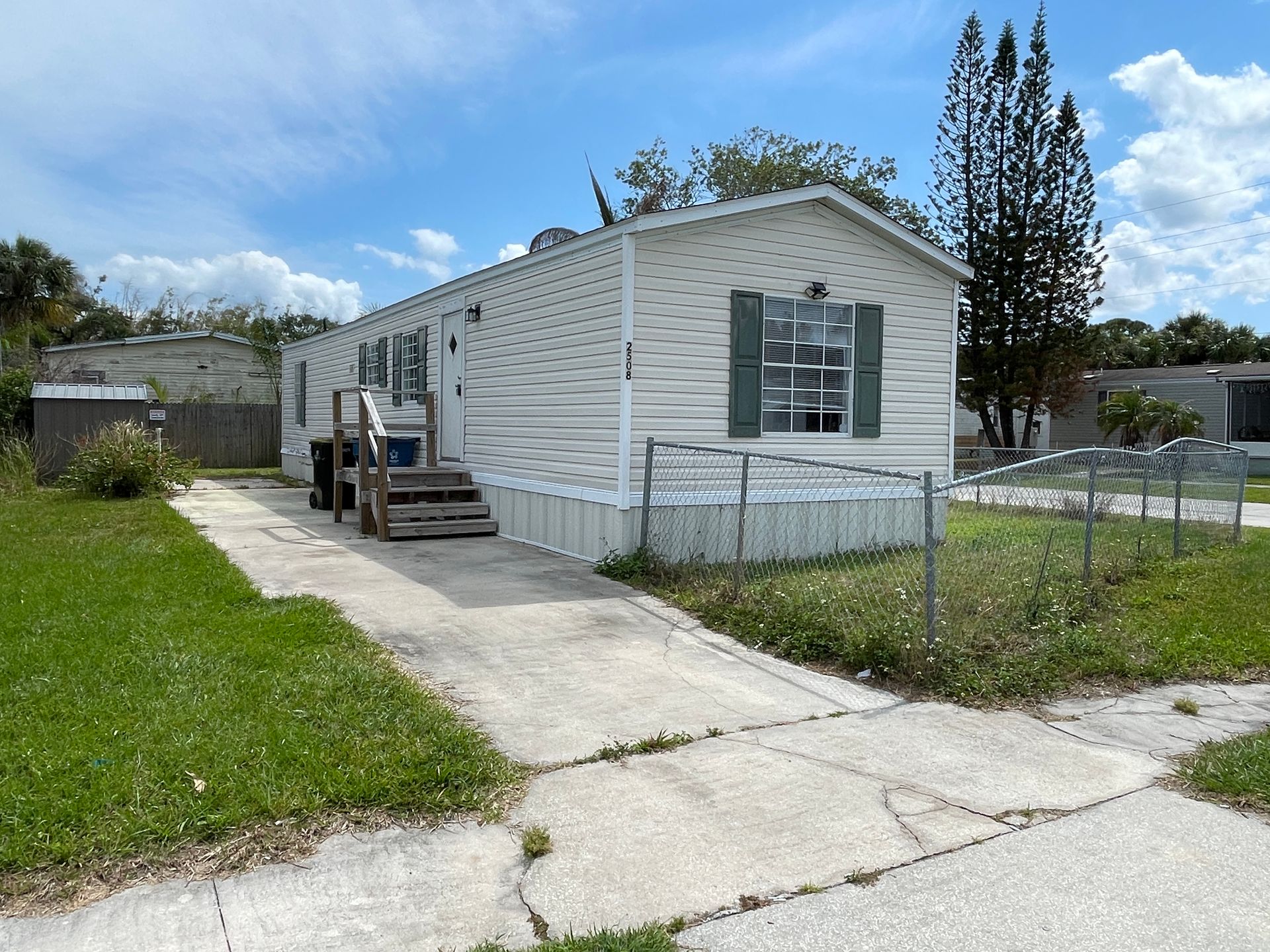 Palm Bay Apartment: 2508 CHATHAM WAY NE