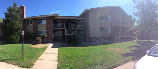 *AVAILABLE NOW* Garden Level Unit-On Site Laundry, Off Street Parking – photo 1