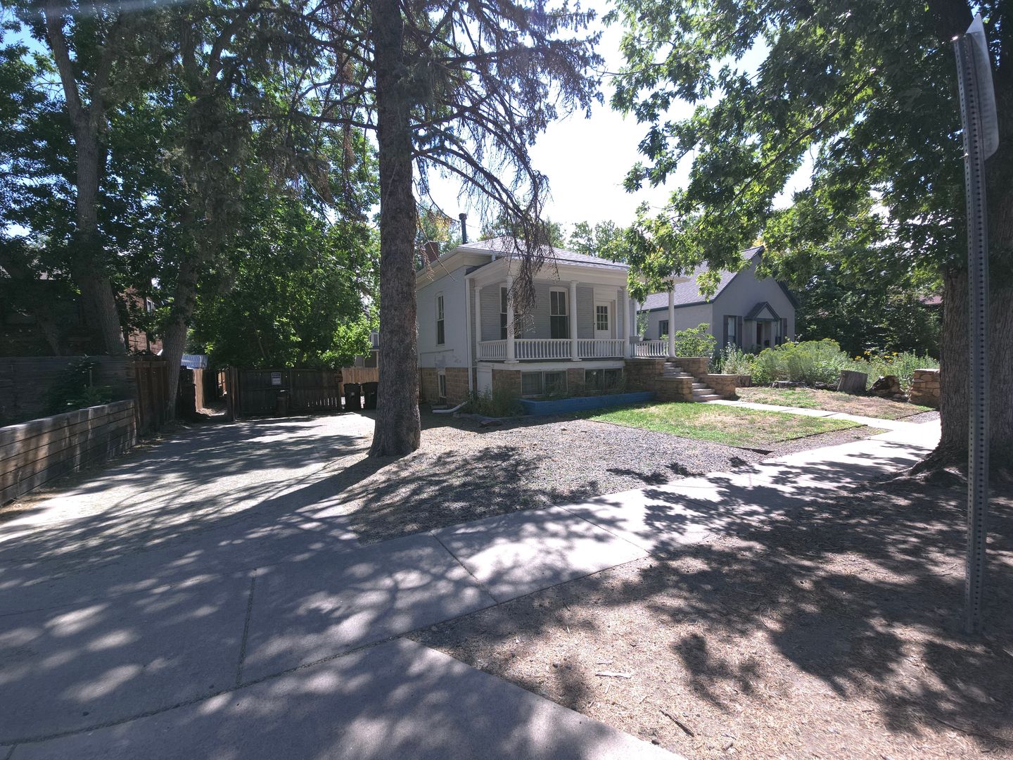 Boulder House: 1622 18th Street