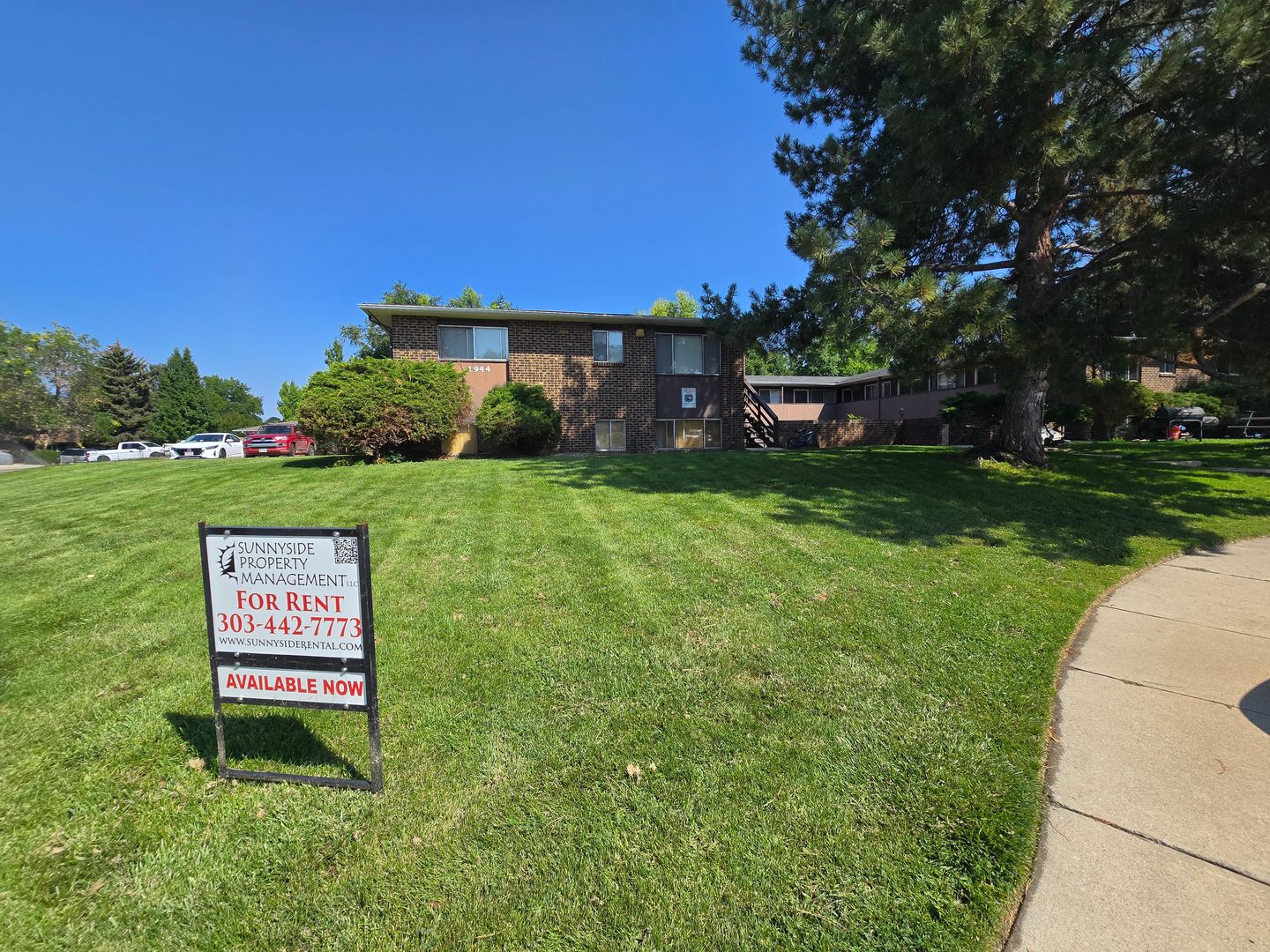 Longmont Apartment: 1944 Meadow Dr.