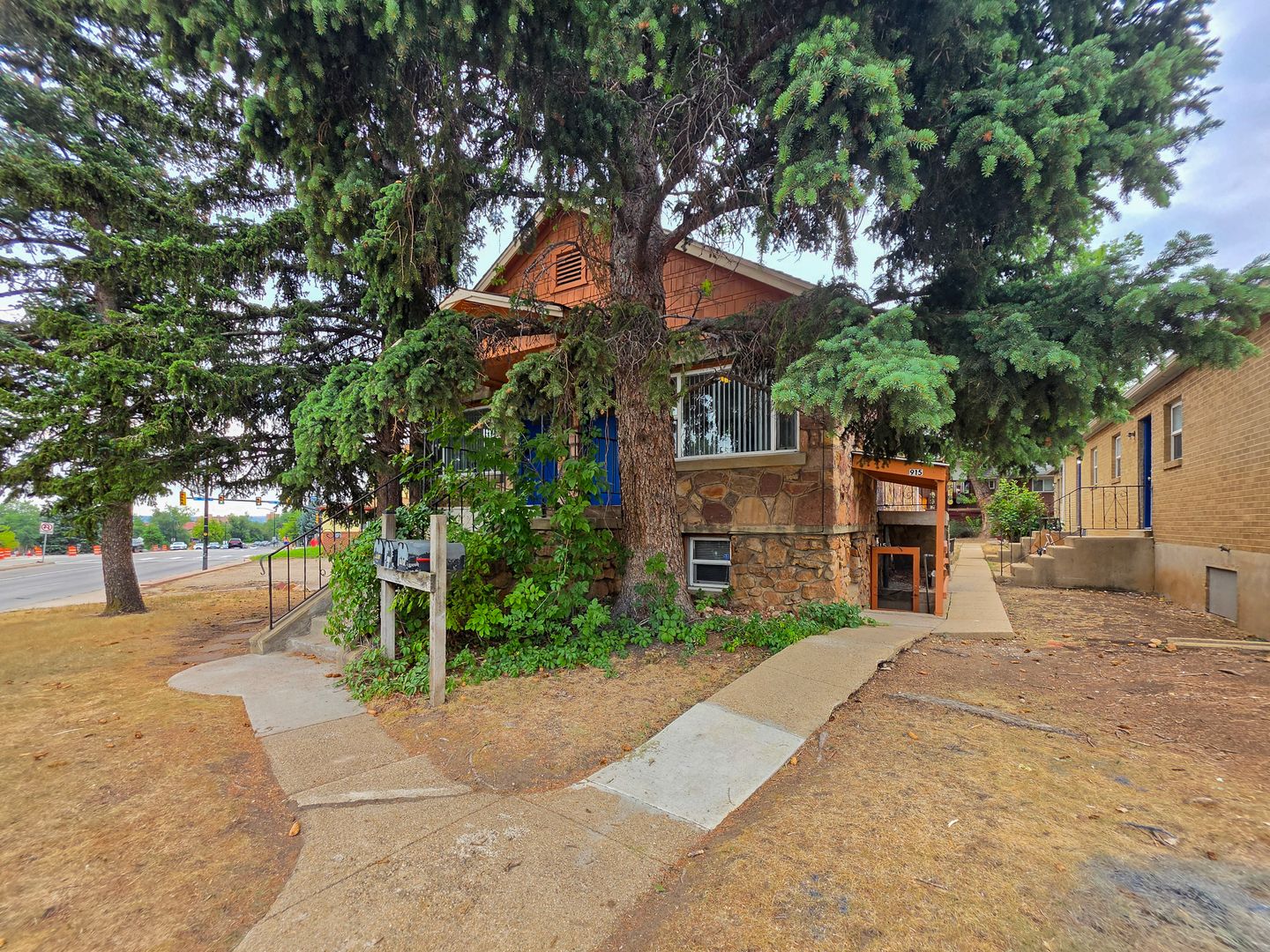 Boulder Apartment: 911-915 Broadway