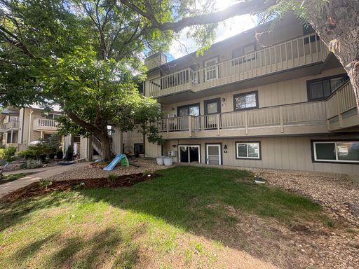 *AVAILABLE NOW* 2 Bedroom 2 Bath Ground Level – photo 1