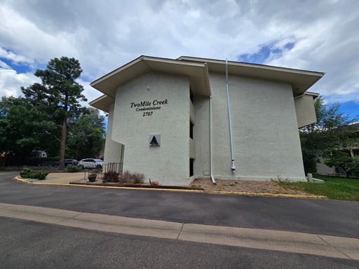 *AVAILABLE NOW* Two Mile Creek, Fresh and Modern Second Floor Condo – photo 1