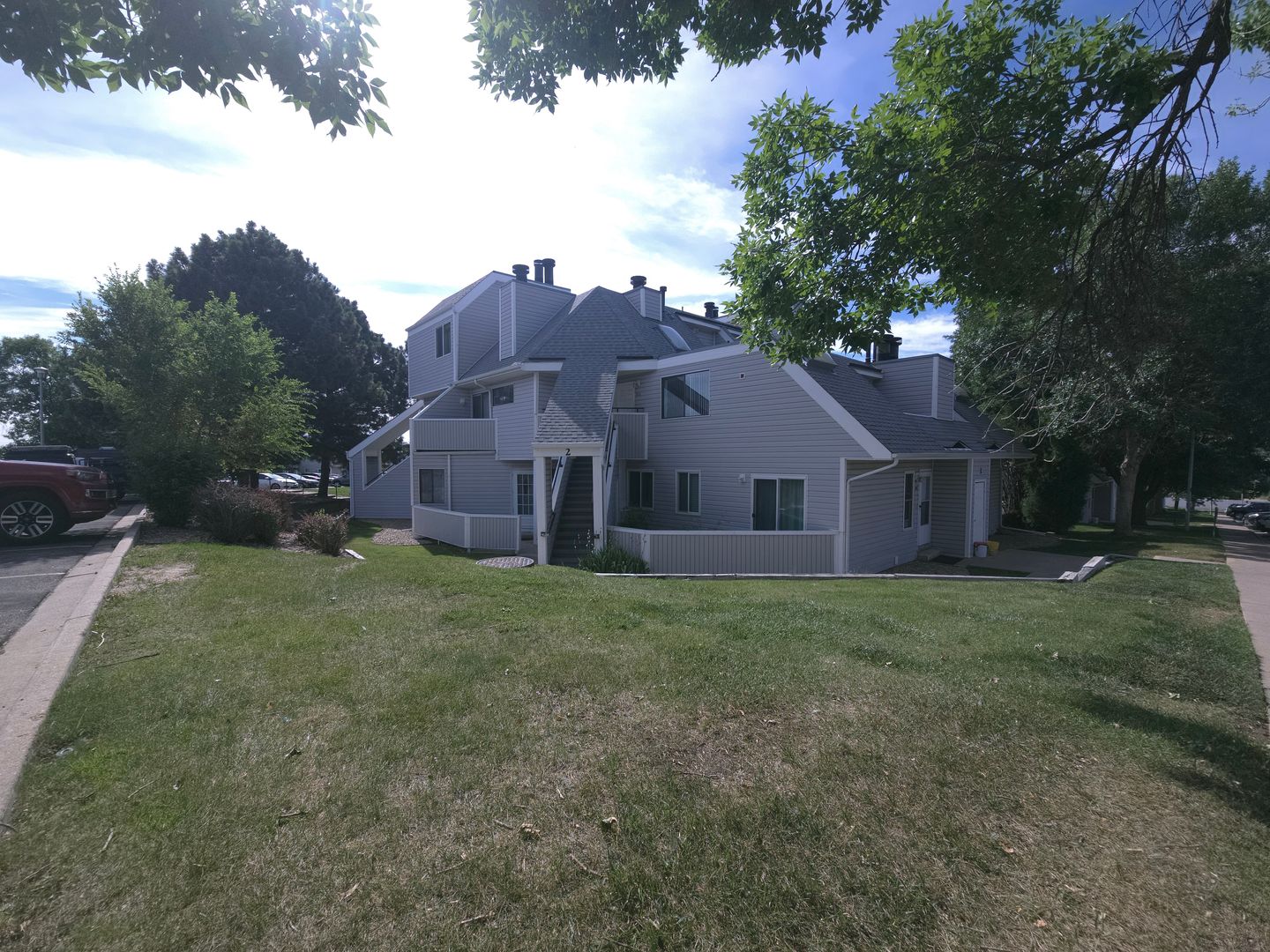 Thornton Condo: 8701 Huron St. 2-101