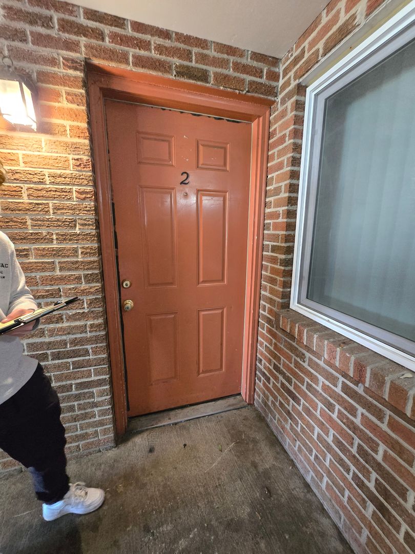 Longmont Apartment: 325 15th Avenue