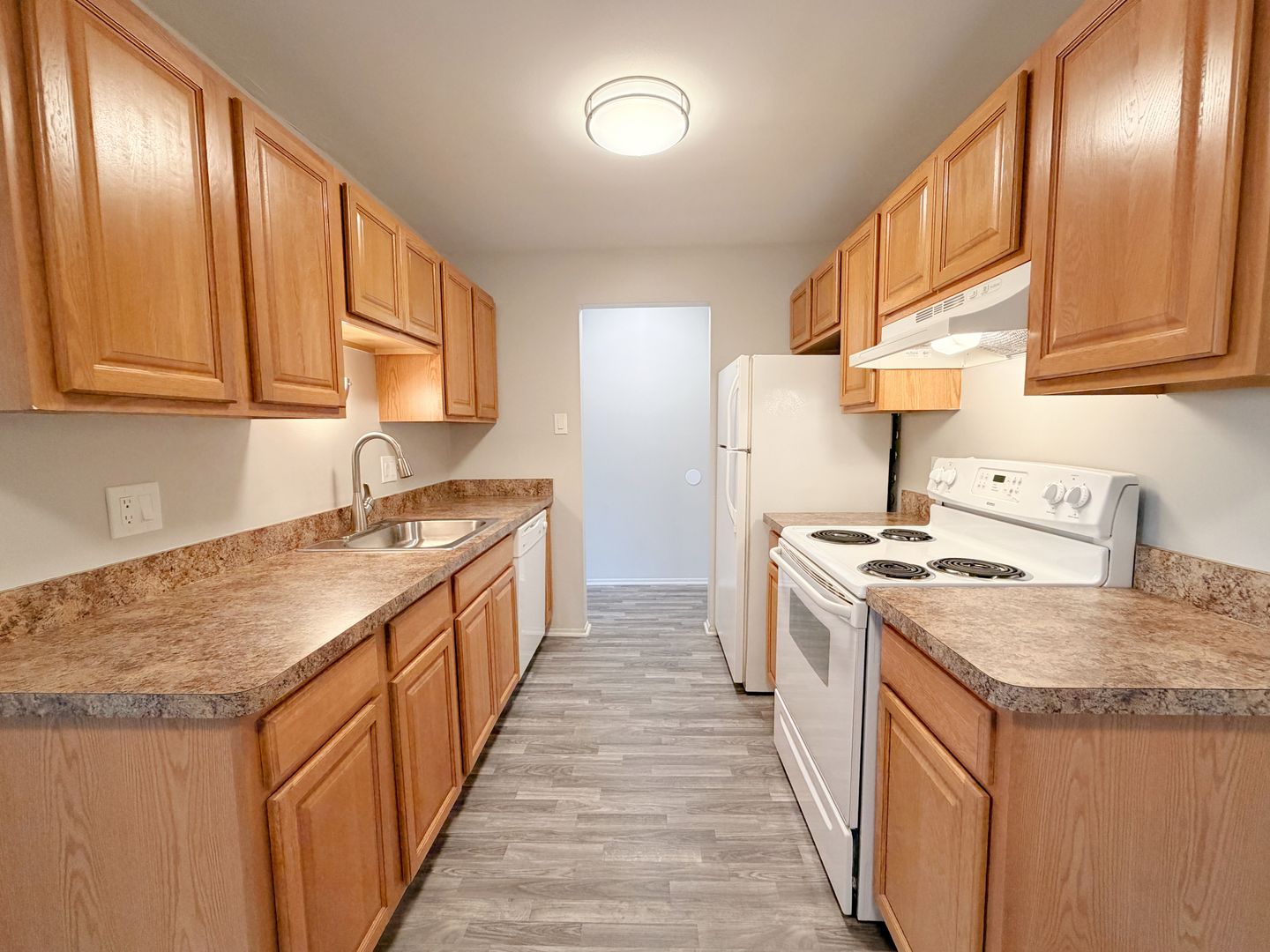 Ferndale Apartment: 384-394 Vester St
