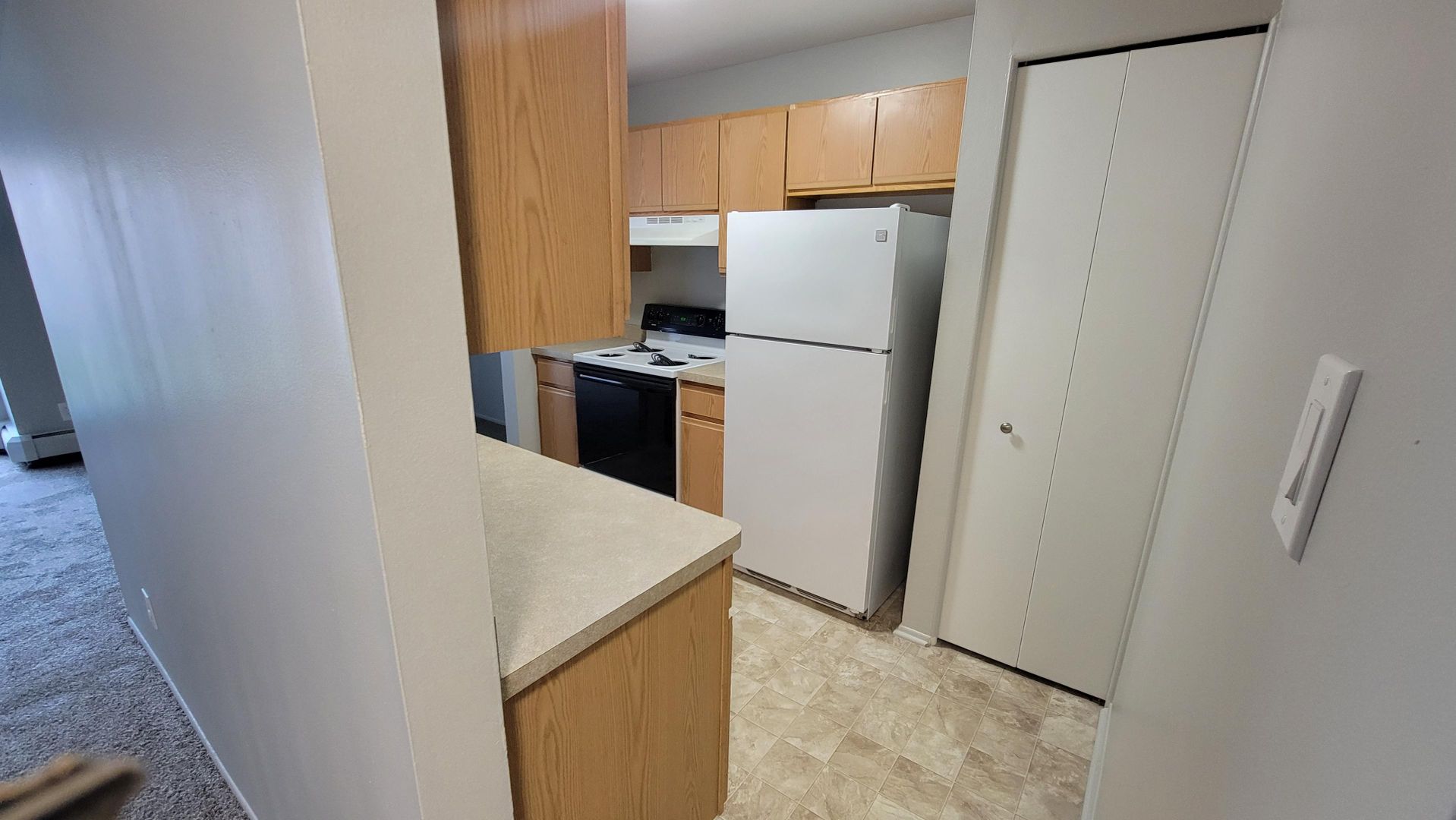 Berkley Apartment: 2200 Berkley Ave