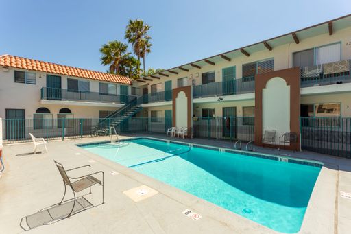 1 Bedroom with Parking in the Heart of Chula Vista – photo 1