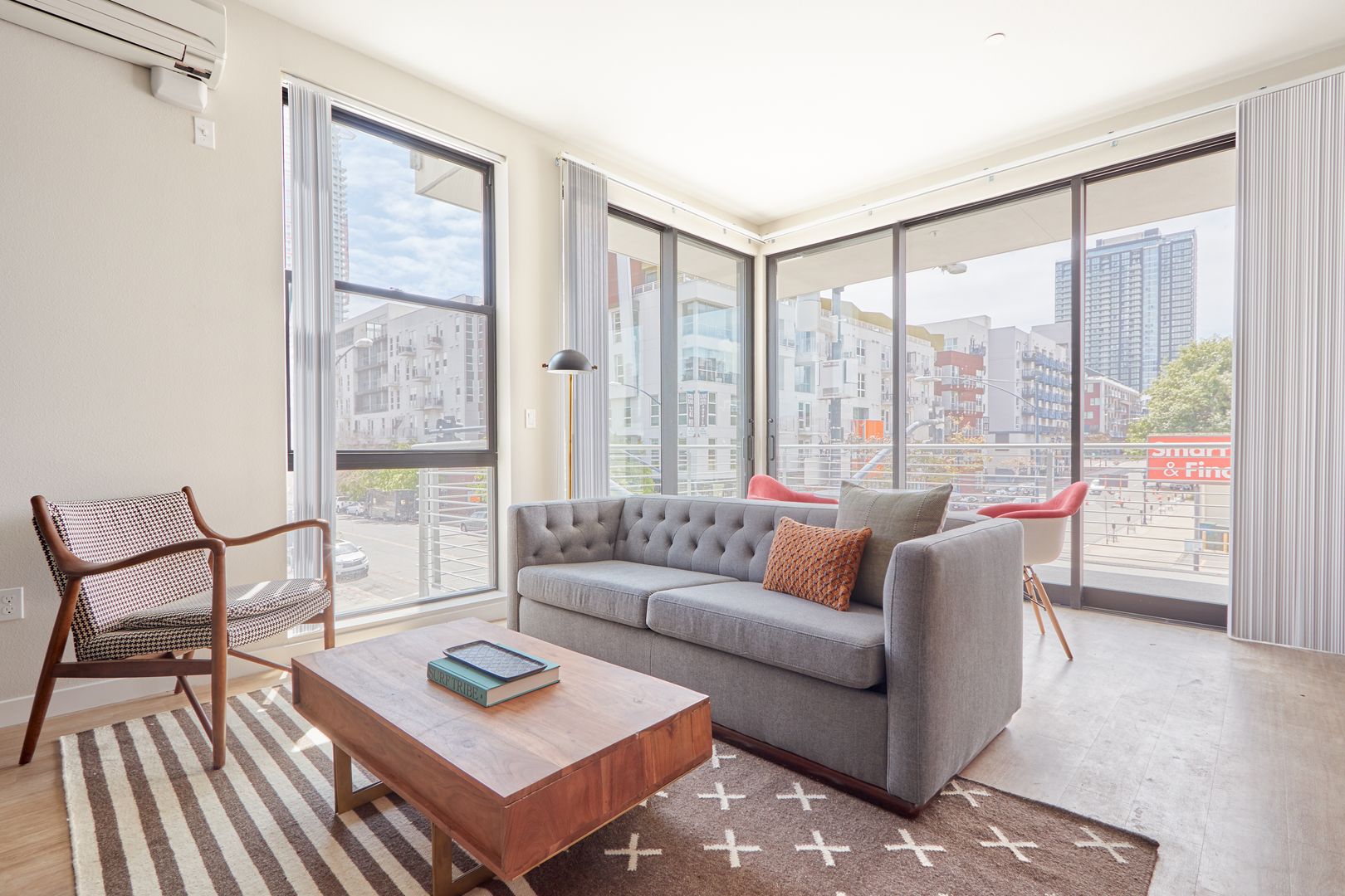 San Diego Apartment: 715 15th Street