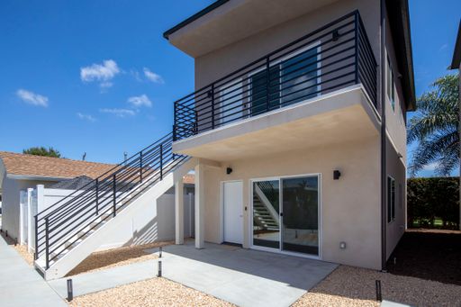 Newly constructed One Bedroom One Bath apartment in Clairemont w/ Washer & Dryer in unit – photo 1