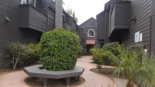 Beautiful location! Washer & Dryer in Home! 2 parking spaces! – photo 1