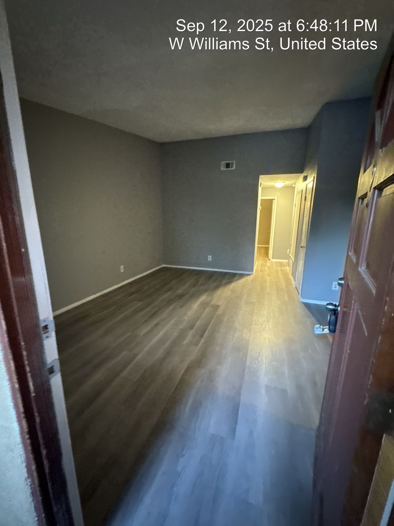 Banning Apartment: 675 & 729 W. Williams Street