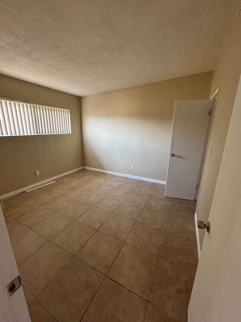 Banning Apartment: 655 E Williams Street