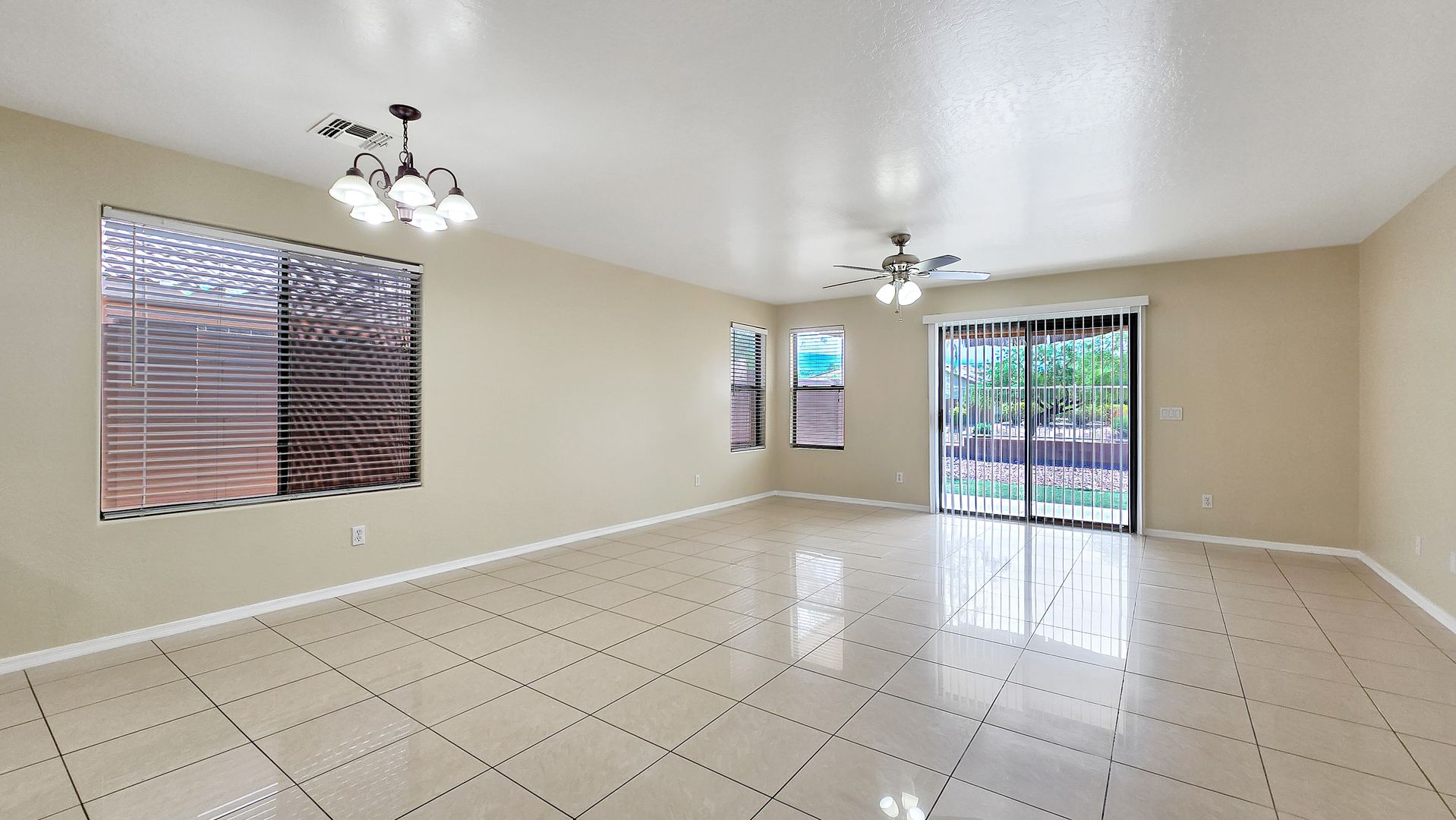 632 S 152nd Lane , Goodyear, AZ 85338 photo 7