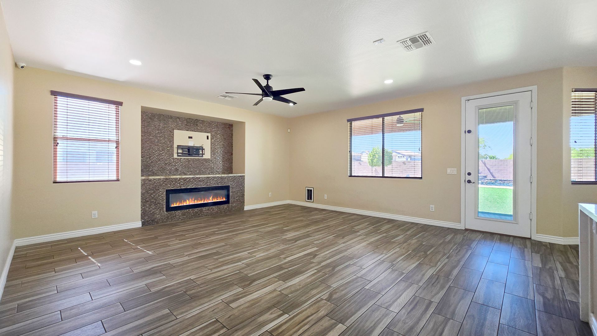 494 S 220th Lane, Buckeye, AZ 85326 photo 8