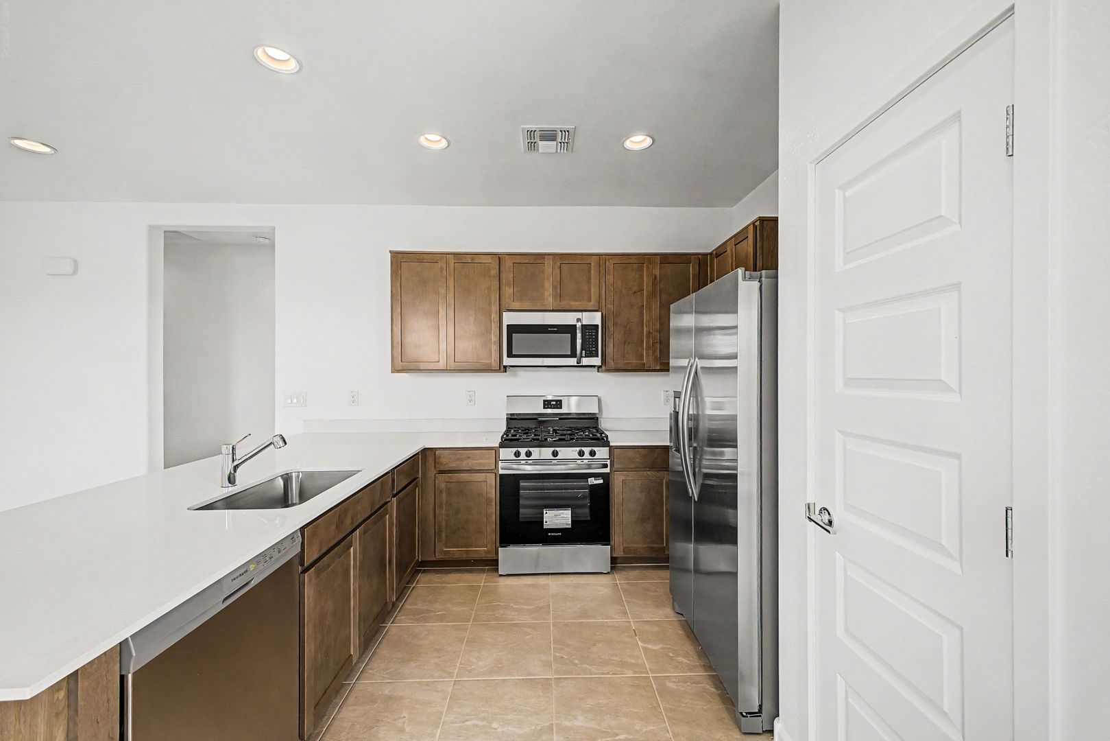 18732 W Maplewood Dr, Goodyear, AZ 85338 photo 8