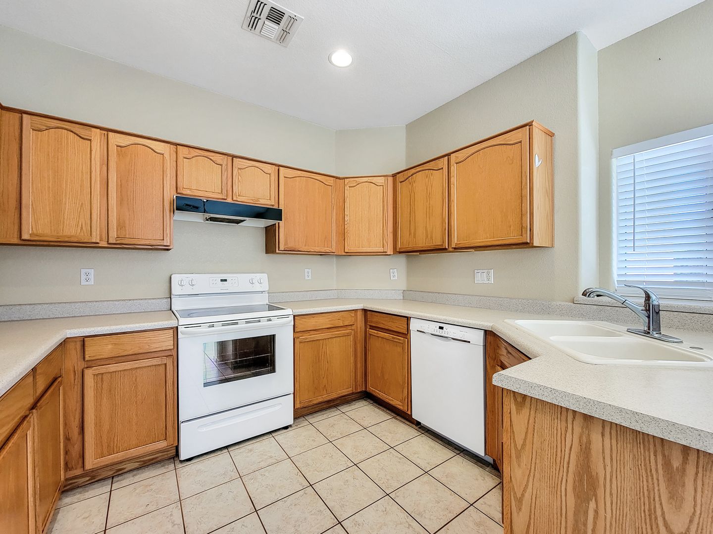 14173 W Weldon Ave, Goodyear, AZ 85395 photo 11