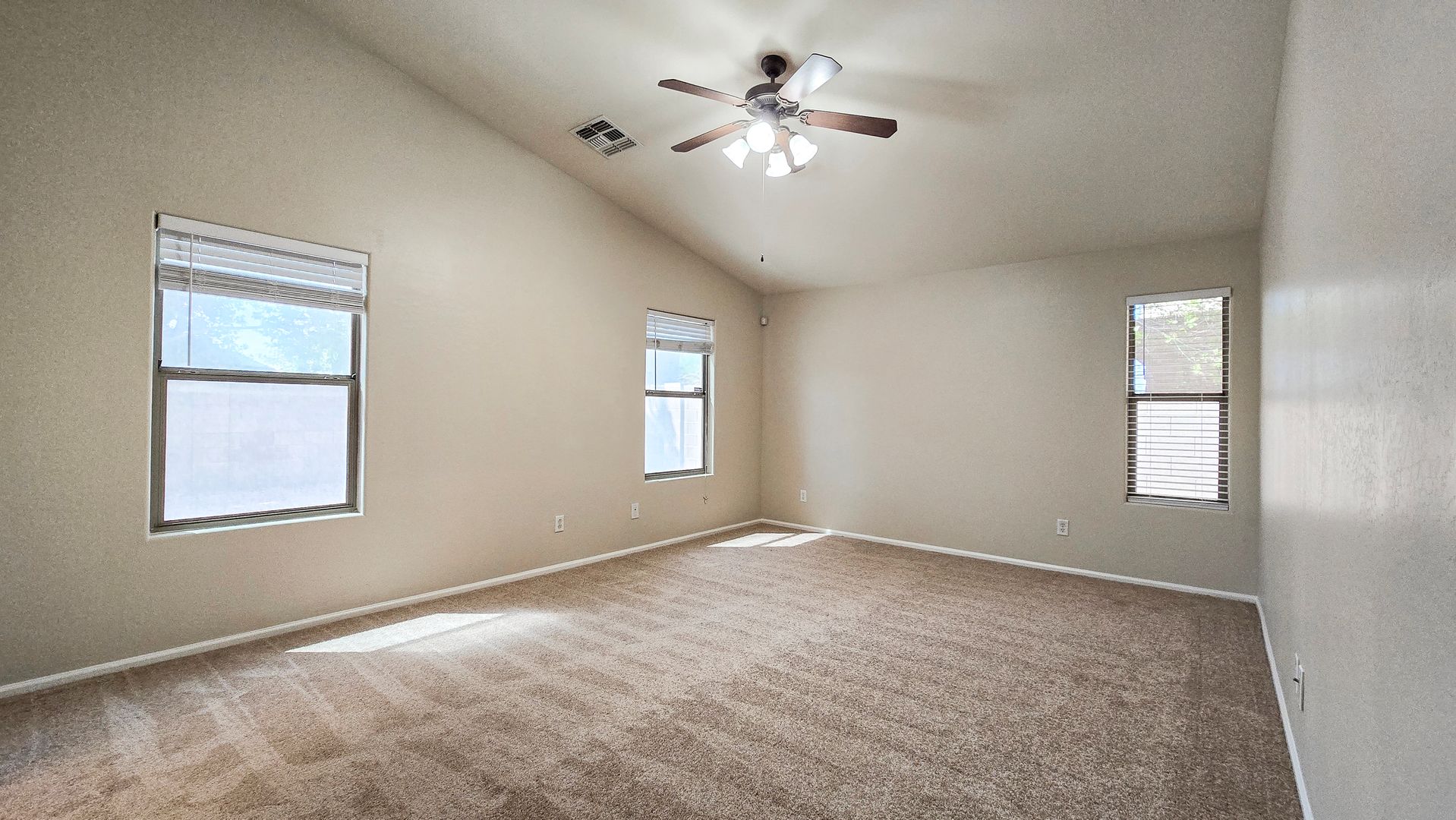 16141 W Gibson Lane, Goodyear, AZ 85338 photo 13
