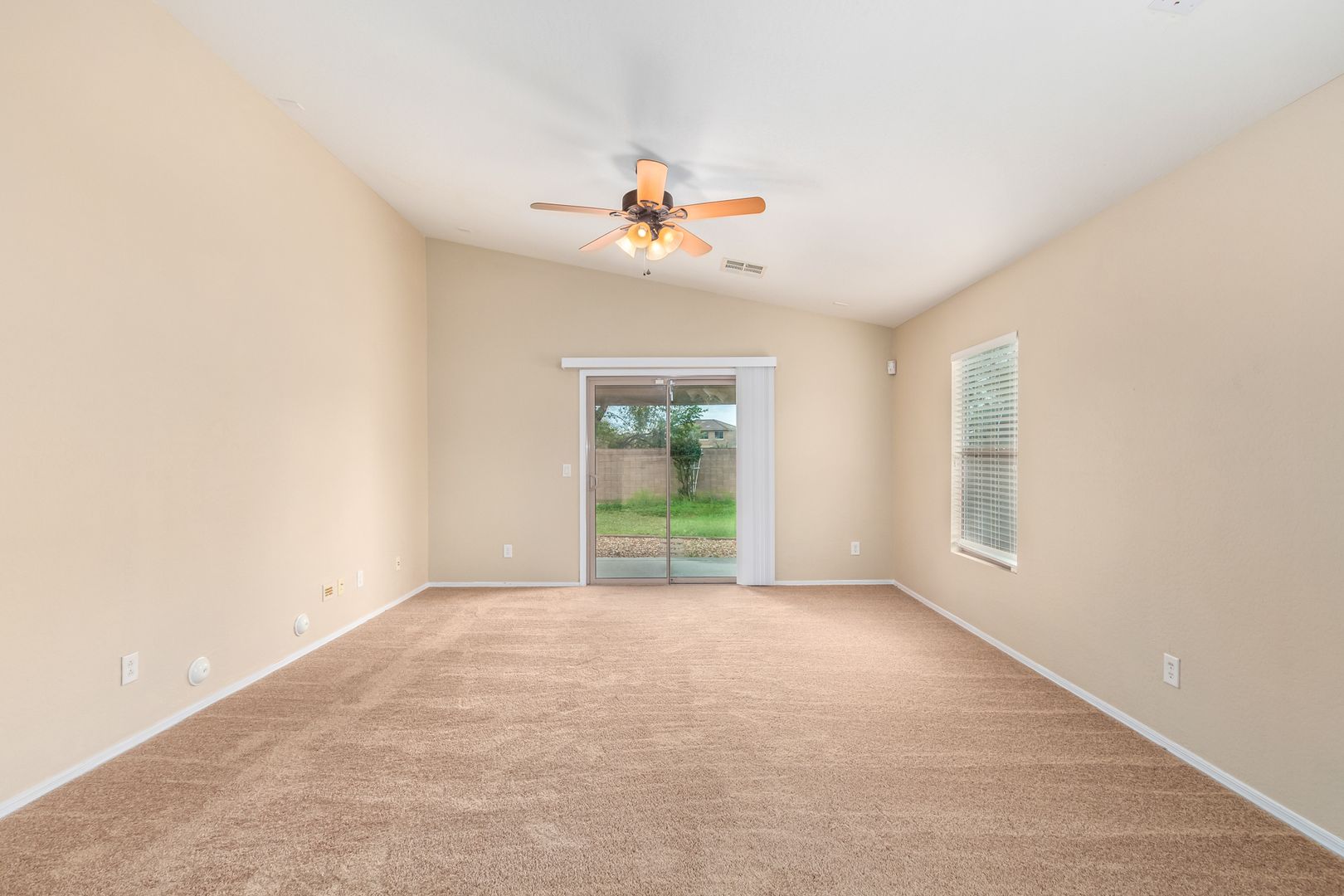 946 S 166th Ave, Goodyear, AZ 85338 photo 7