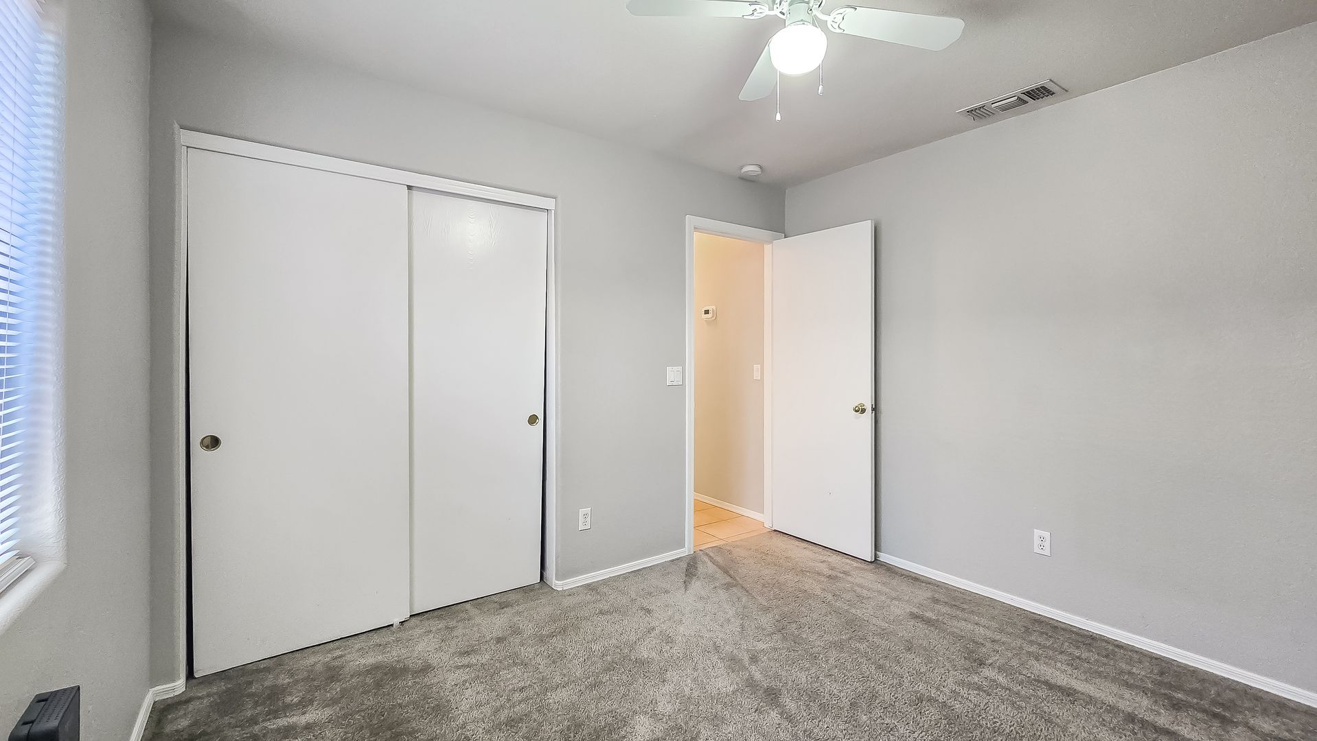 13344 W Desert Lane, Surprise, AZ 85374 photo 17