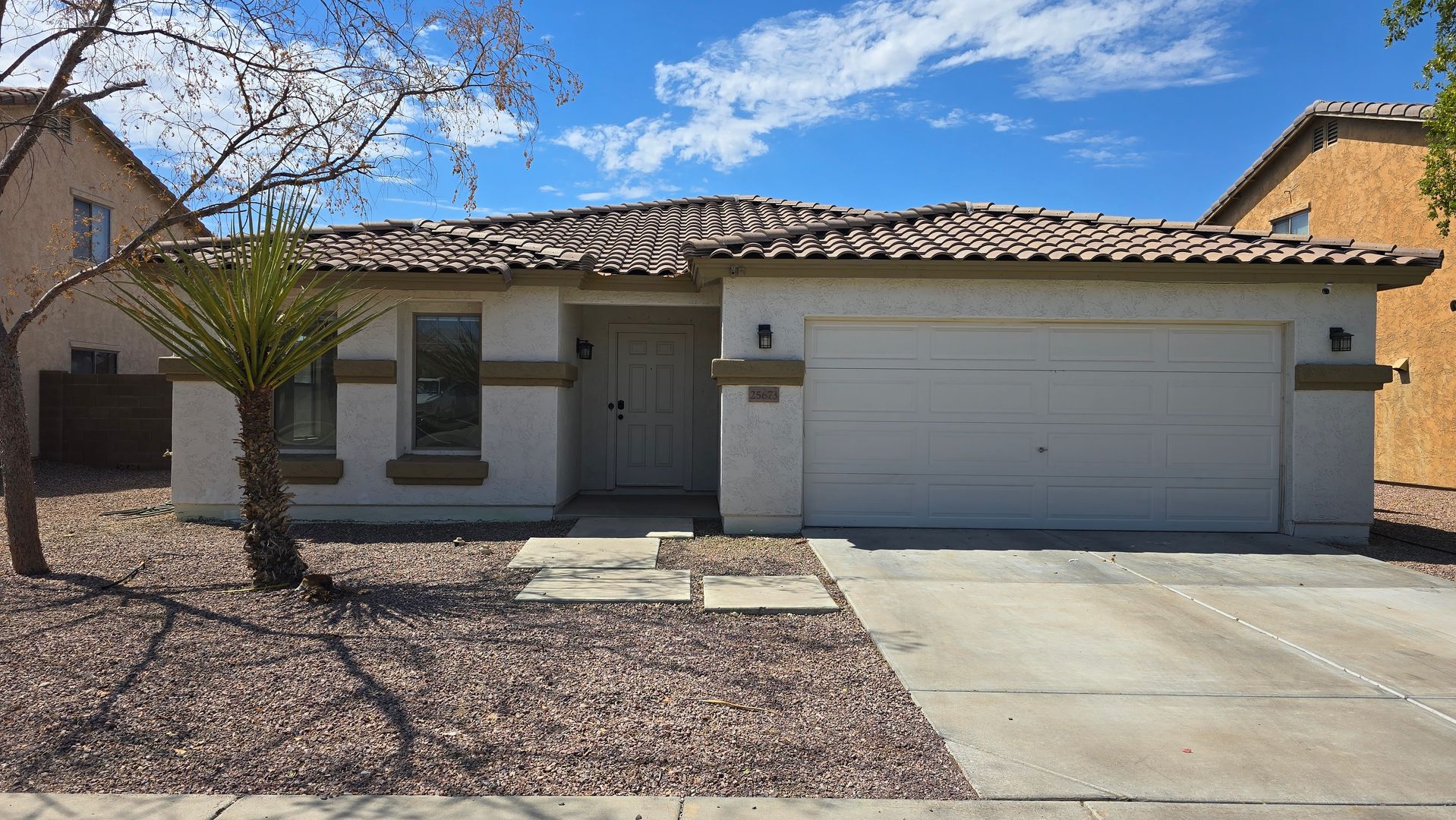 Buckeye House: 25673 W Northern Lights Way