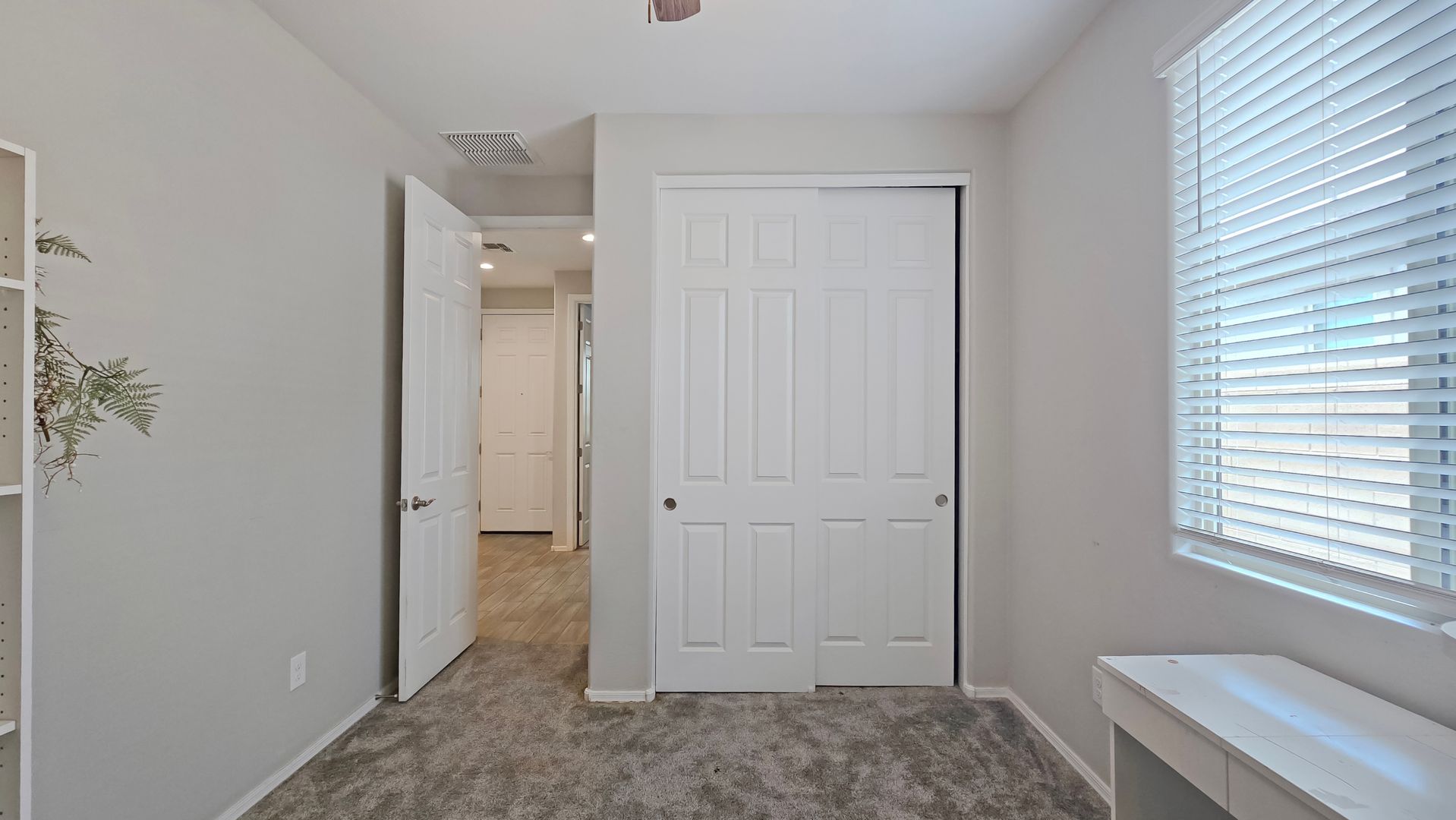 18572 W. Cottontail Ln, Wittman, AZ 85361 photo 12