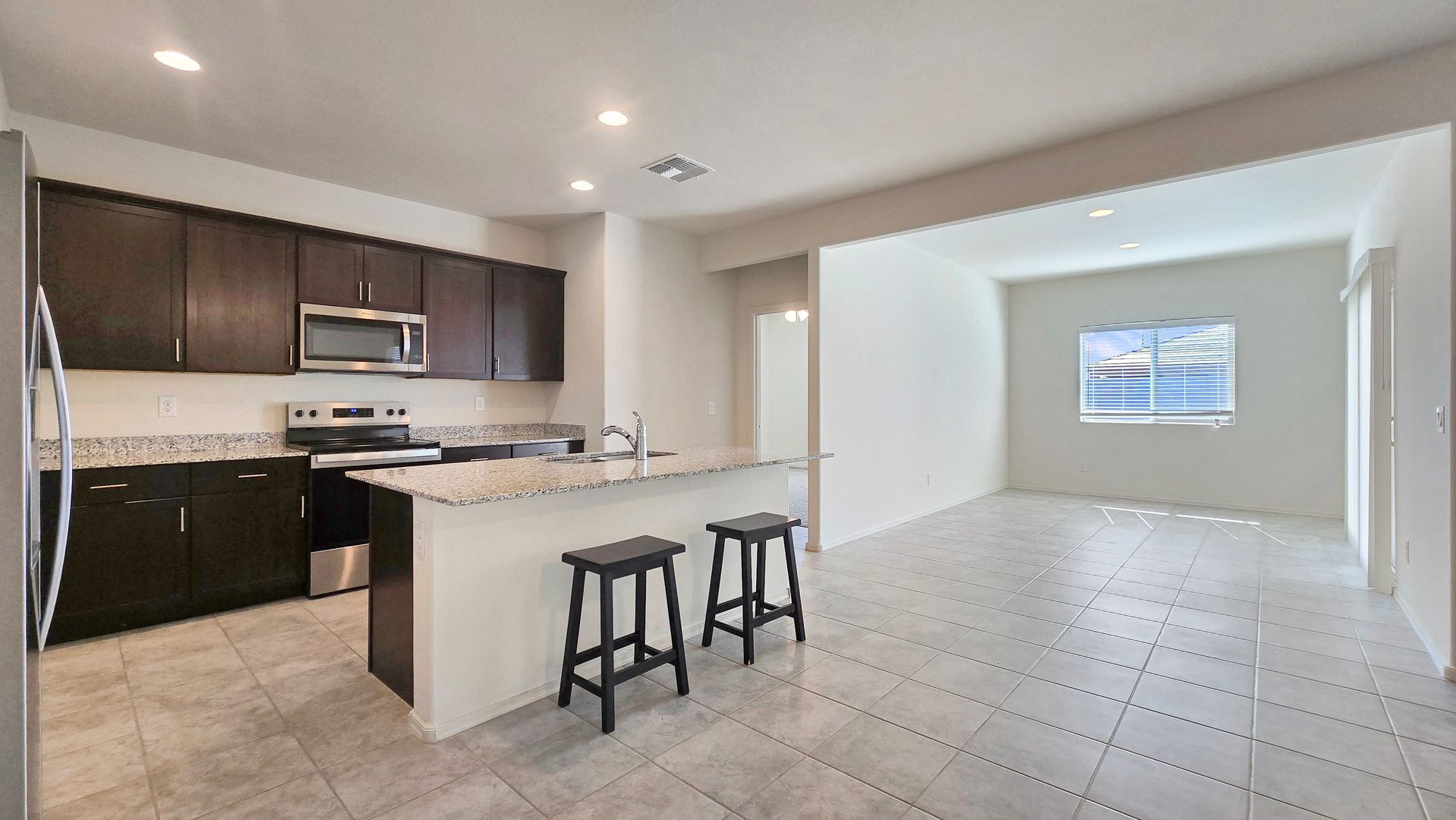 5074 S 251St Dr, Buckeye, AZ 85326 photo 3