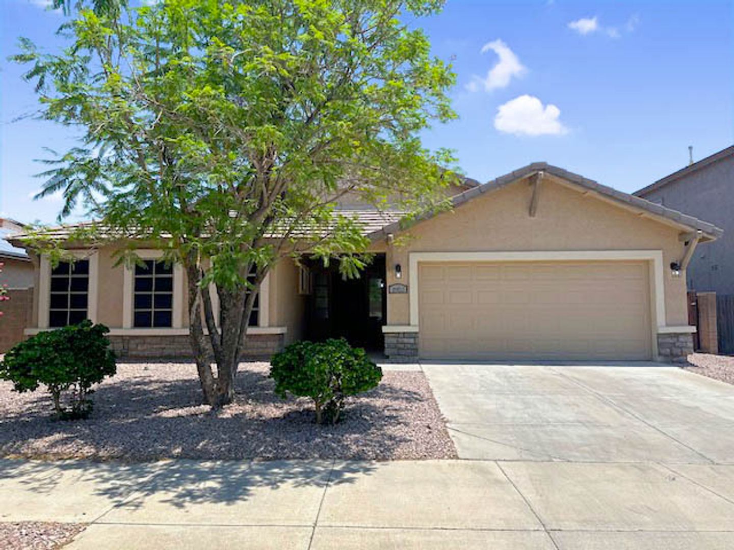 Goodyear House: 1953 S 174th Ln