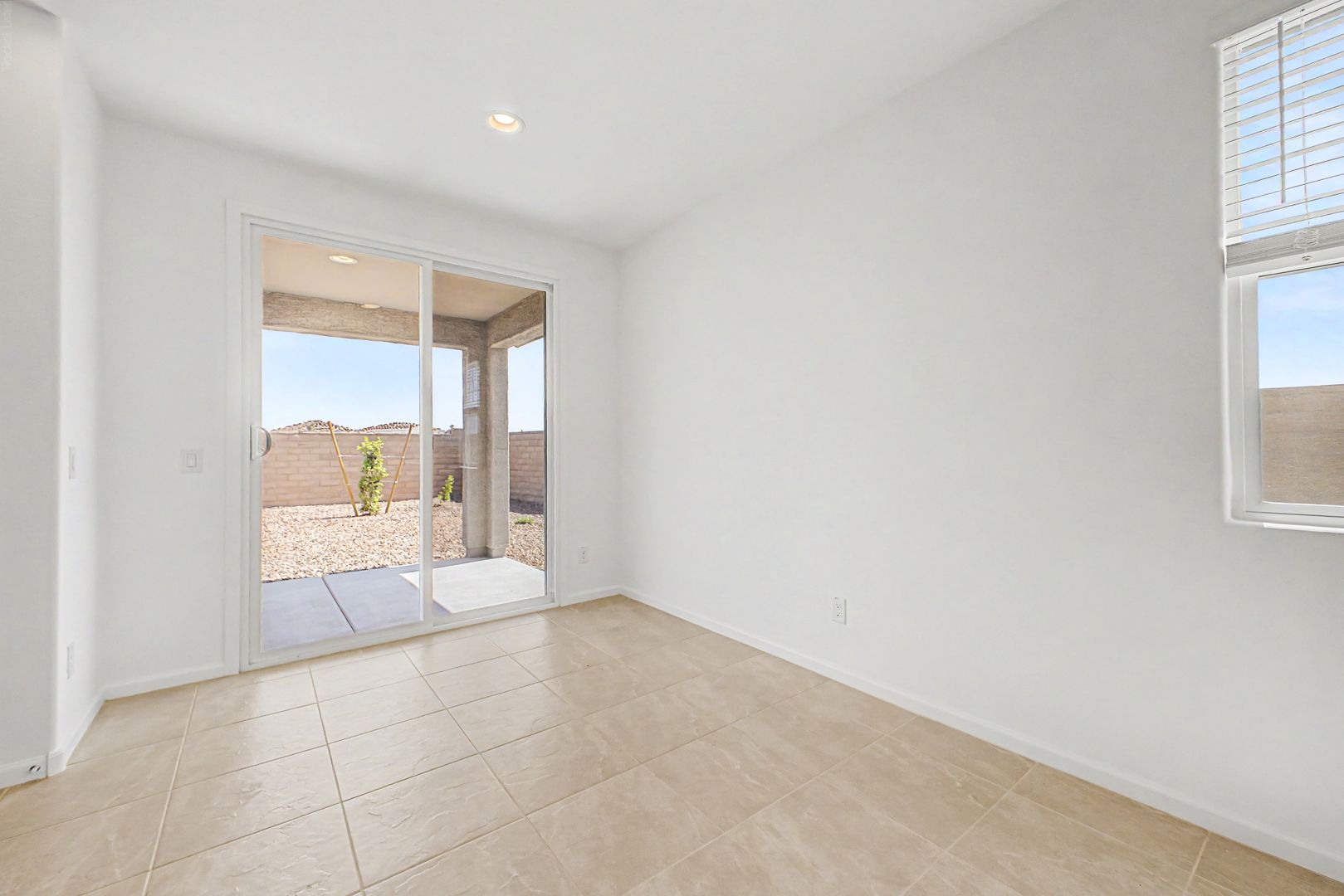 18732 W Maplewood Dr, Goodyear, AZ 85338 photo 5