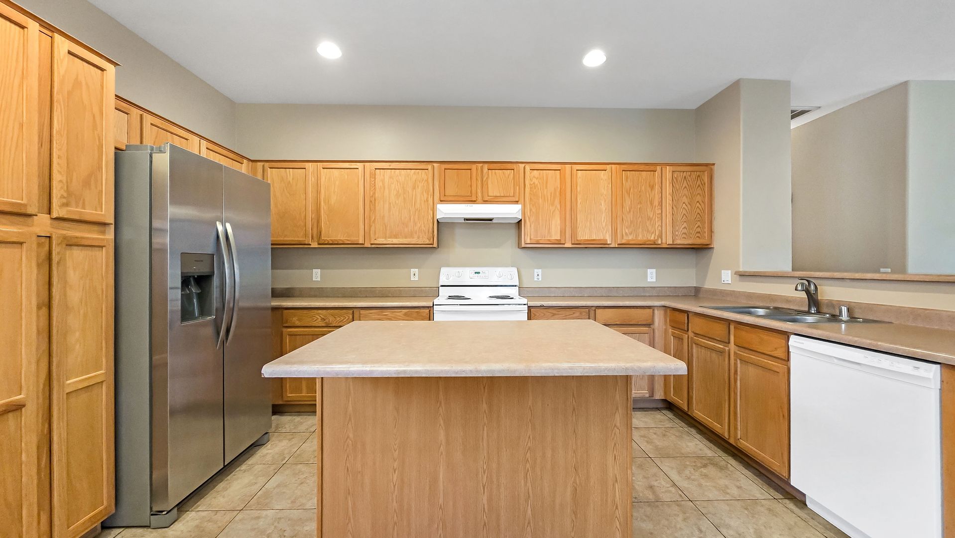 12523 W Estero Ln, Litchfield Park, AZ 85340 photo 3